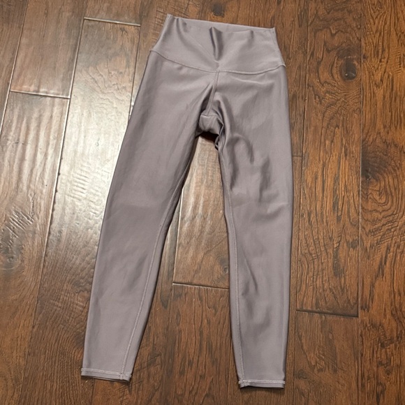 ALO Yoga Pants - Alo Airlift Leggings
